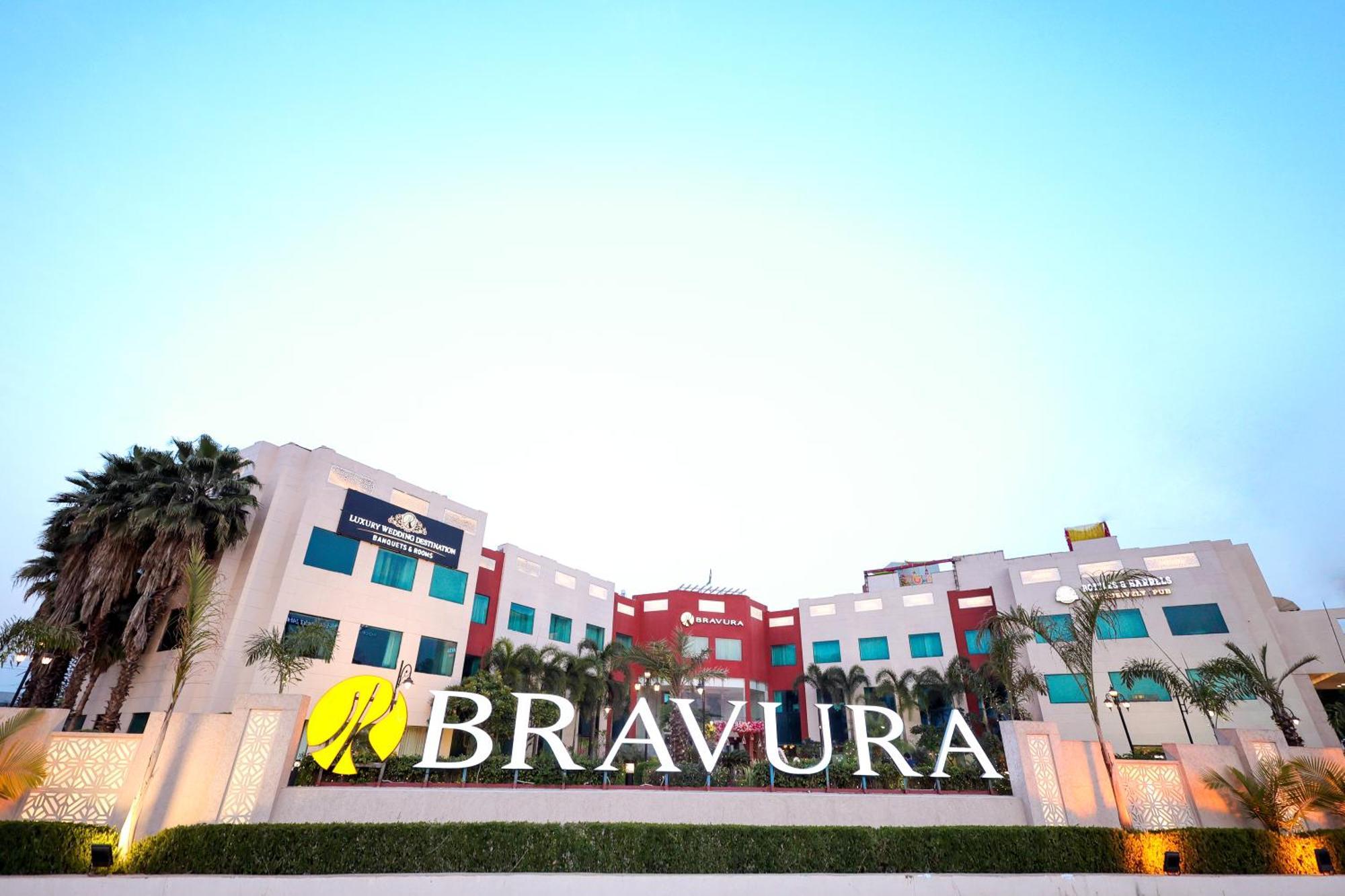 Bravura Gold Resort Meerut Exterior foto