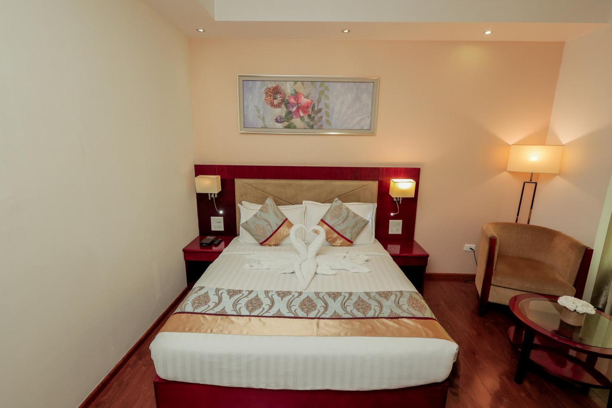 Bravura Gold Resort Meerut Exterior foto